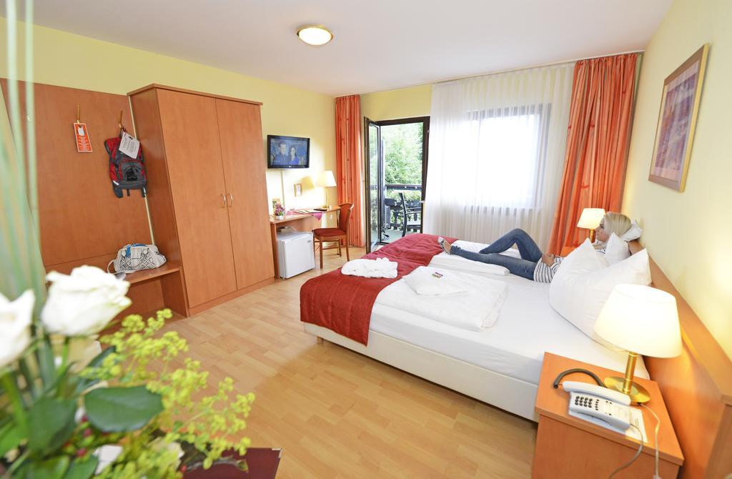 Hotel Die Kleine Blume Erfweiler Экстерьер фото